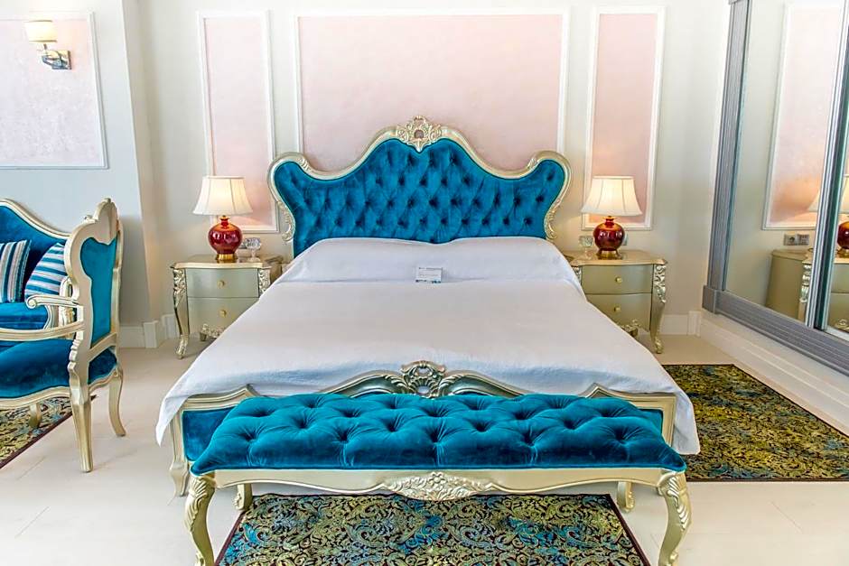 Phoenicia Royal Hotel