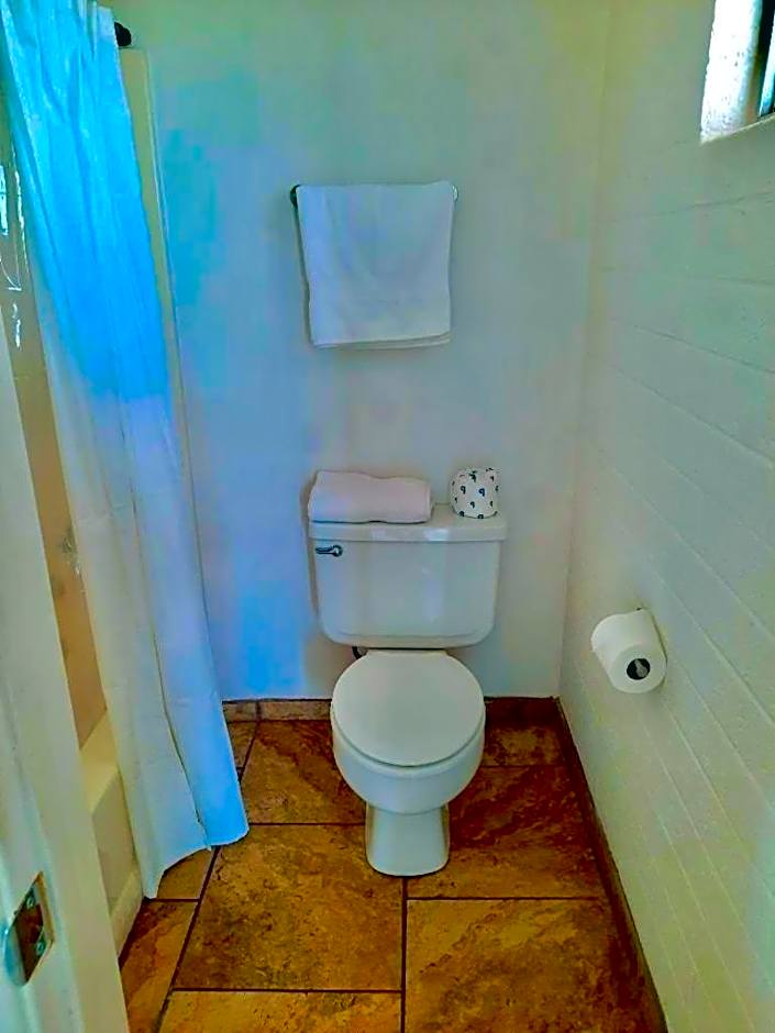 Canyon's Edge Route 66 Motel