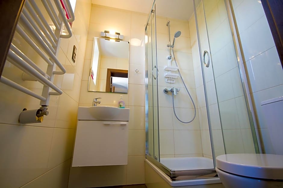 Pokoje goscinne "U Adaska"