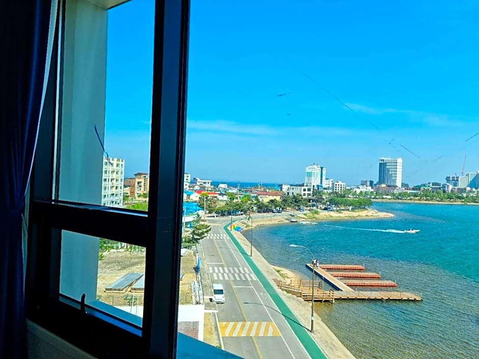 Lakestone&Hotel Sokcho