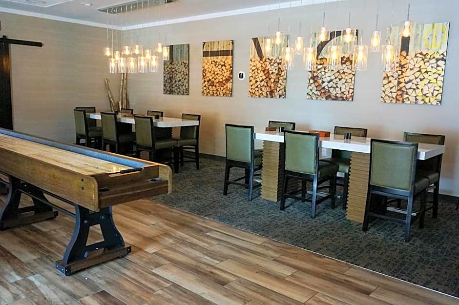 DoubleTree by Hilton Neenah