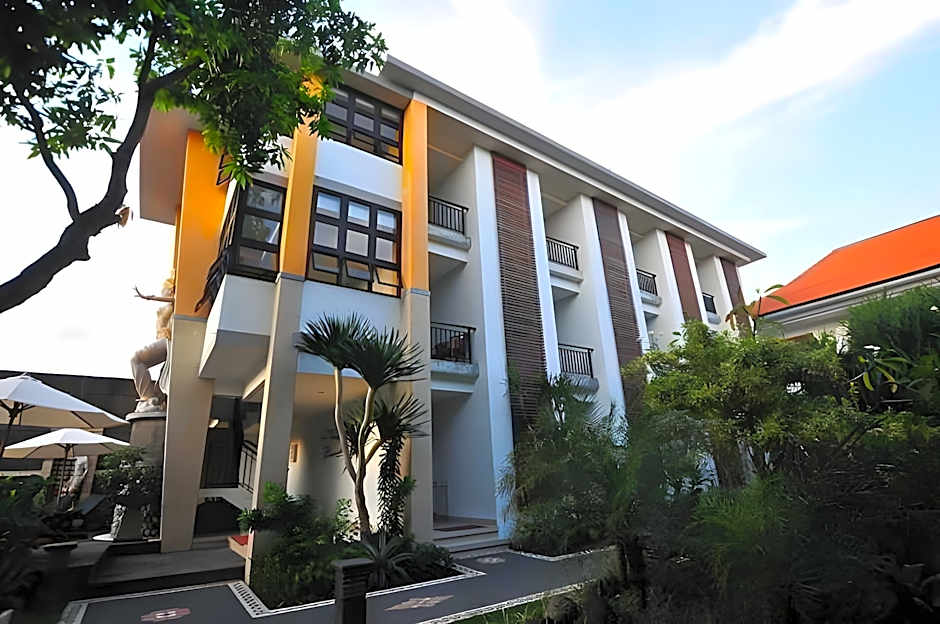 Sandat Hotel Legian