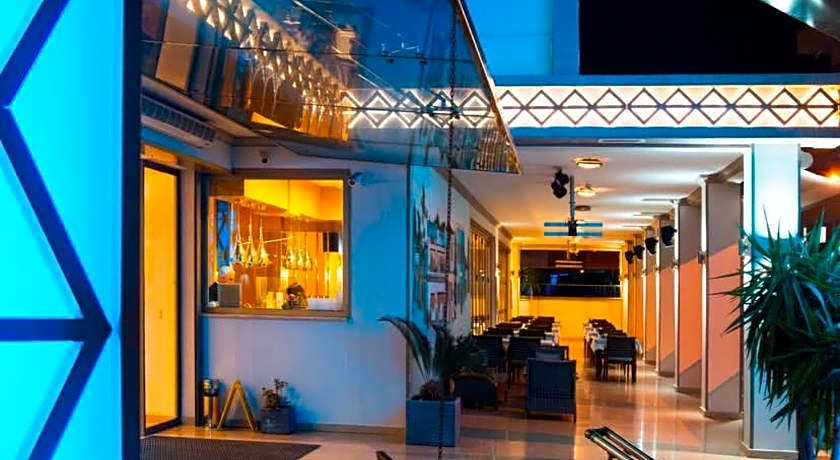 Aurasia Deluxe Hotel