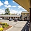 Lilac City Motor Inn