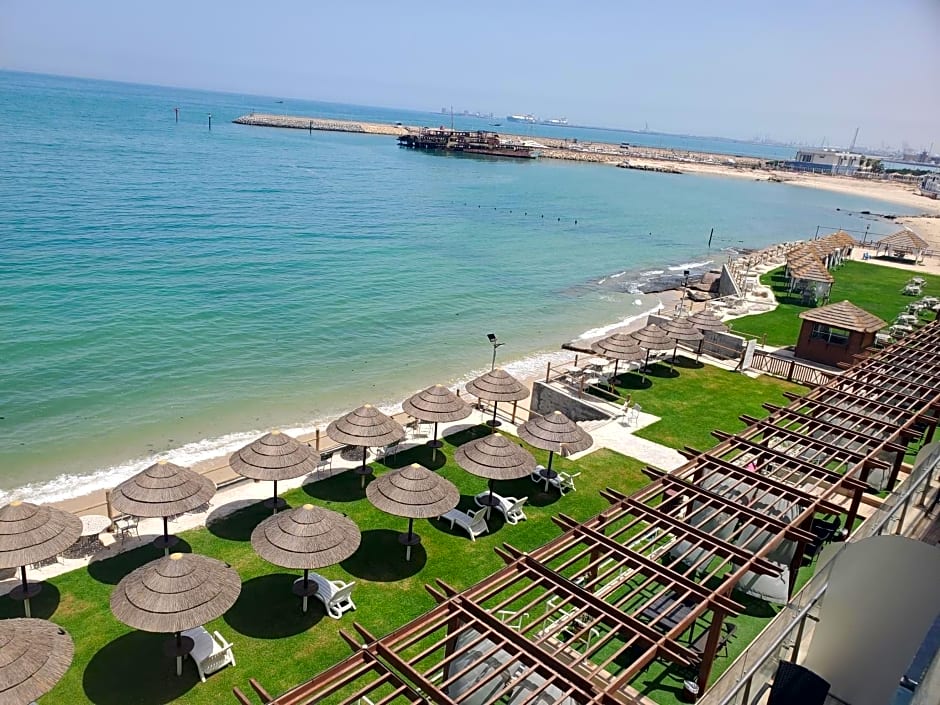 Al Kout Beach Hotel