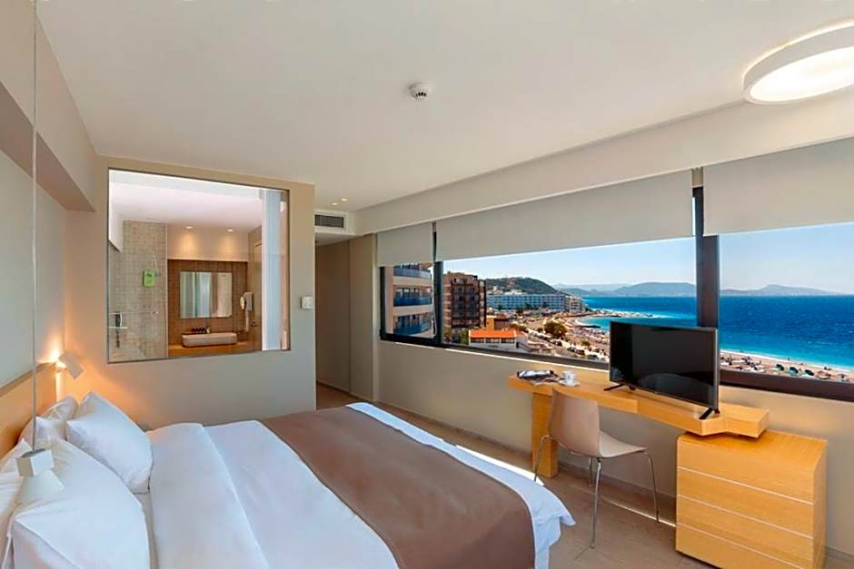 Photo 1 of 8 of Suite, Sea View