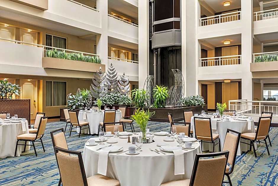 Embassy Suites By Hilton Boston Waltham