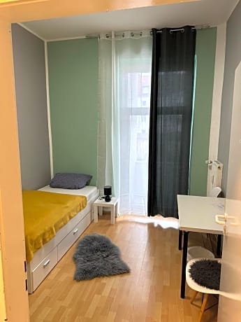Single Room with Shared Bathroom