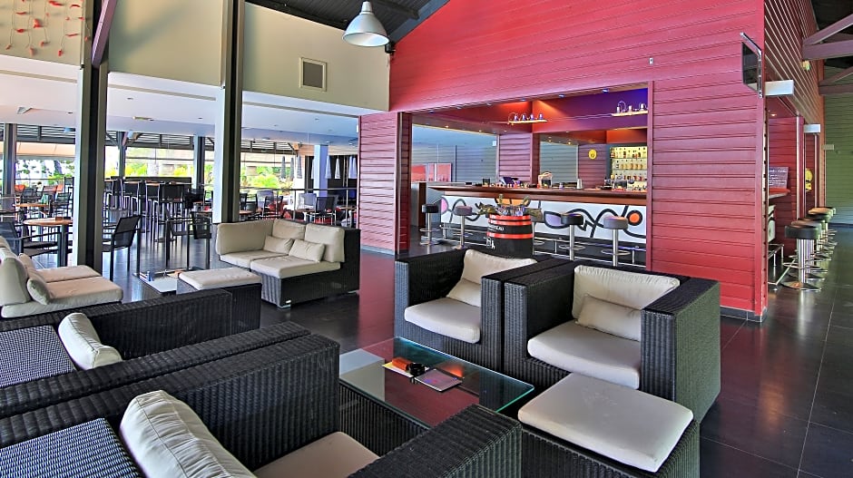 La Creole Beach Hotel & Spa