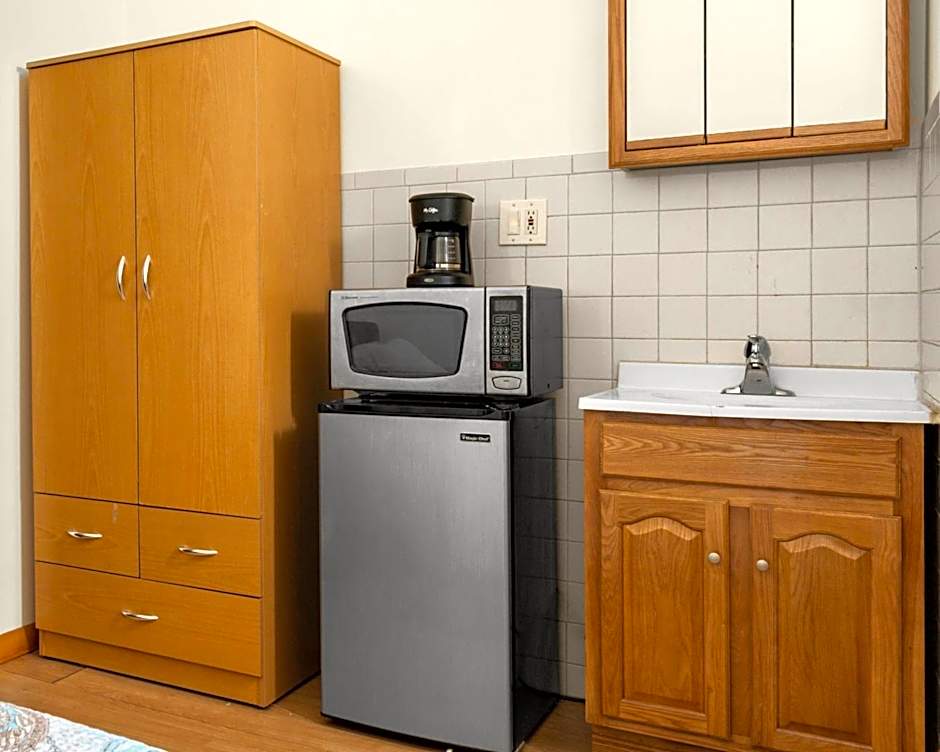 West 30th Street Guest House