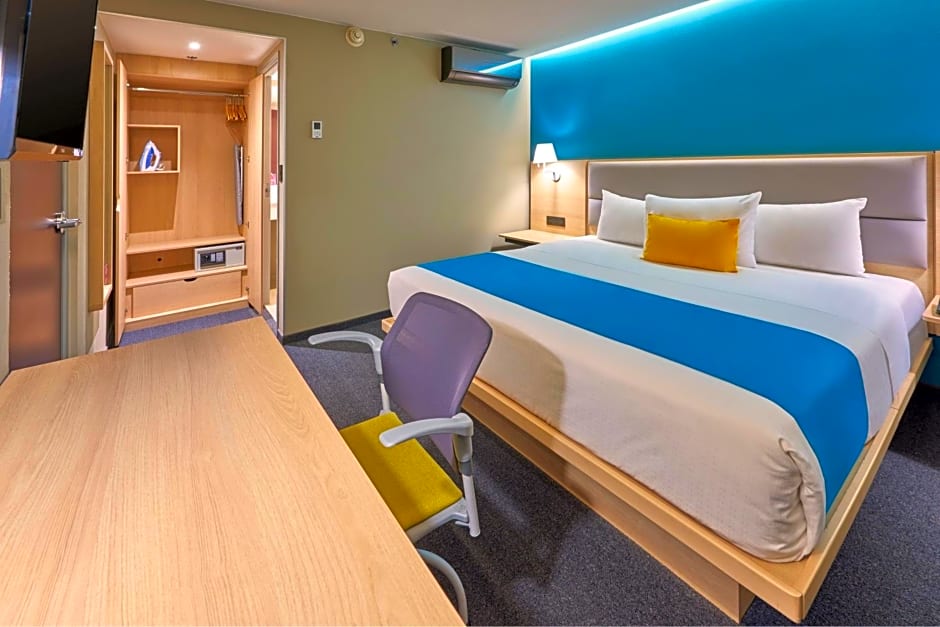 City Express Suites by Marriott Toluca