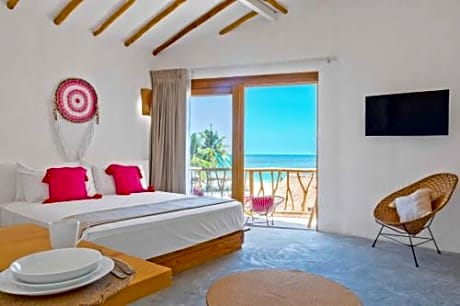 Punta Blanca Beachfront Suites
