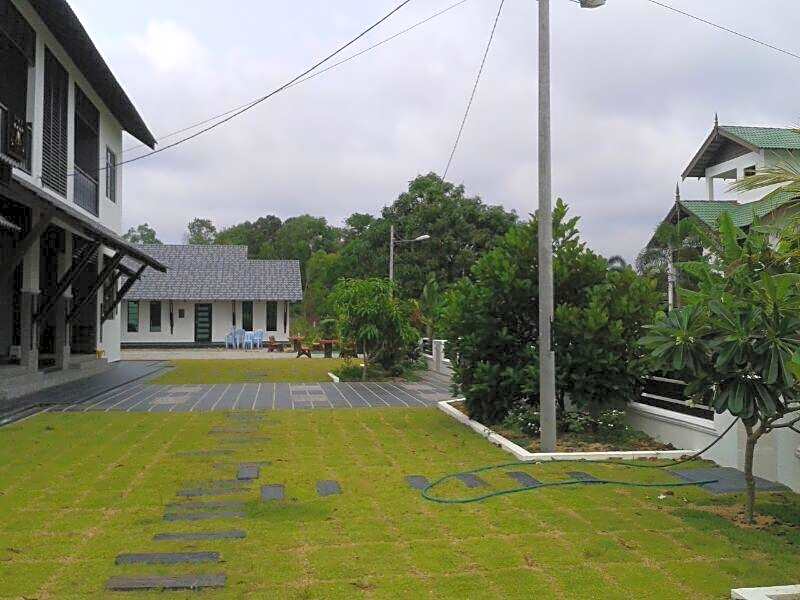 Bara Impiana Suitestay