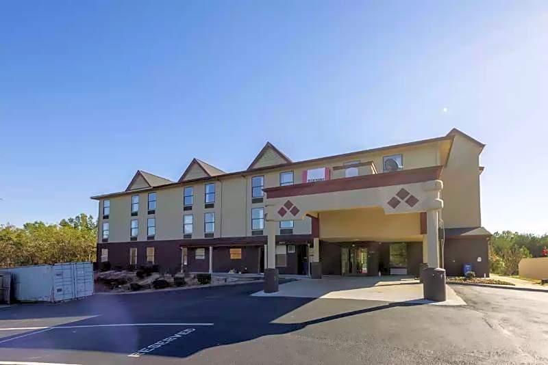 High Point Inn & Suites