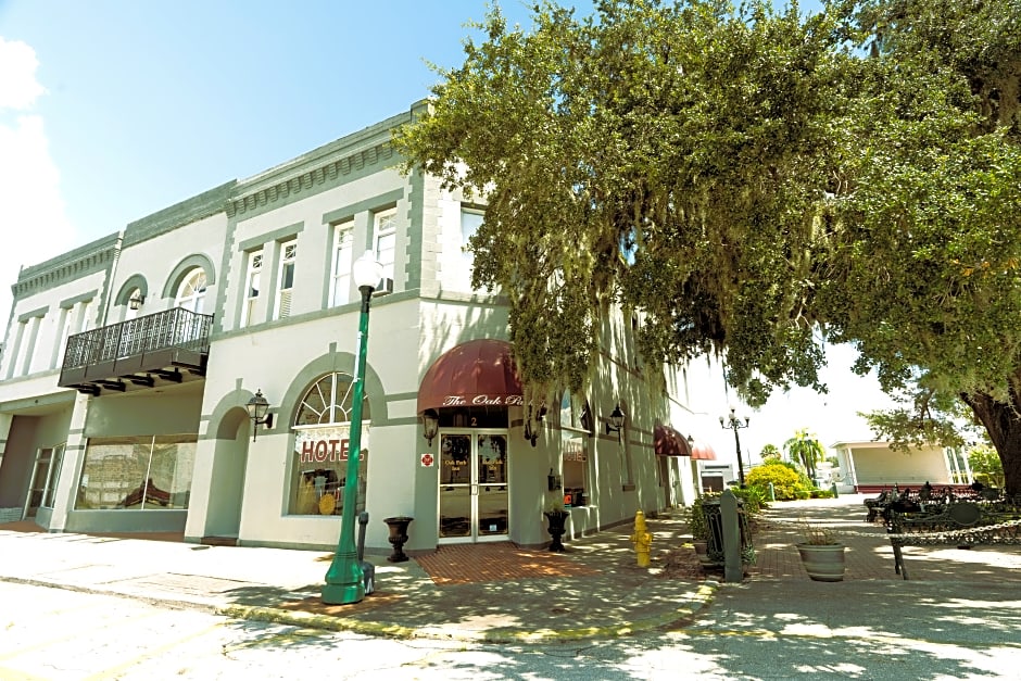 Oak Park Inn