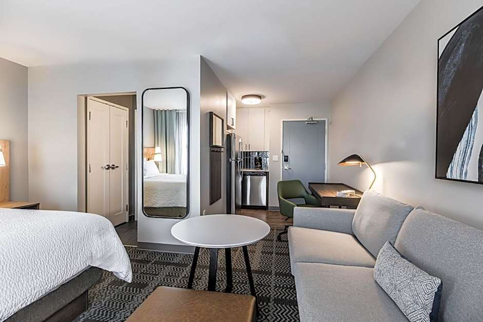 Staybridge Suites - Dawson Creek By IHG