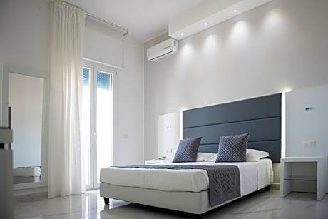 Double Room with Balcony and Sea View