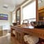 Lijiang E-Outfitting Boutique Hotel
