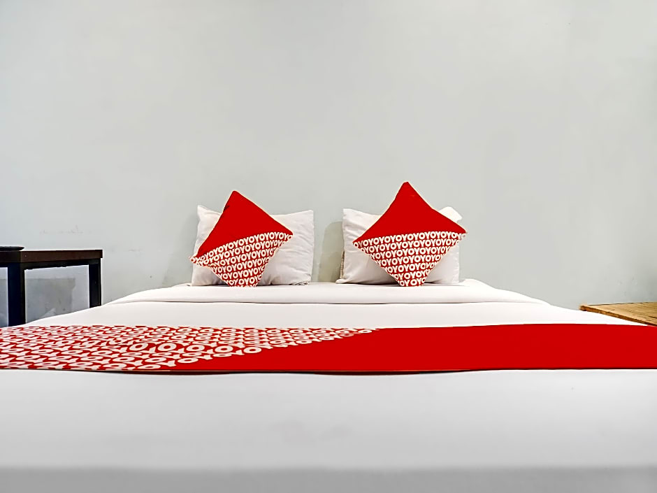 Hotel O Makassar near Mall Panakukkang formerly Sayang Home Stay