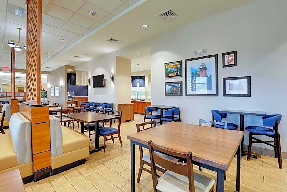 Drury Inn & Suites Lafayette IN