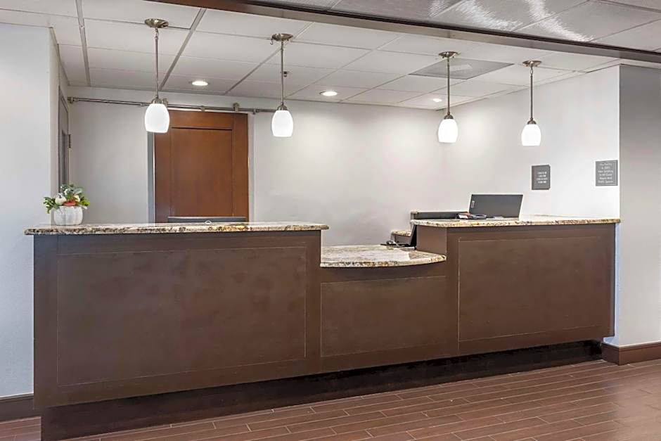 Comfort Inn Dallas North Love Field Airport