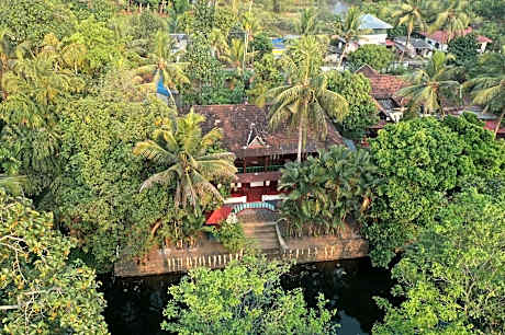 Garggi Backwater Retreat