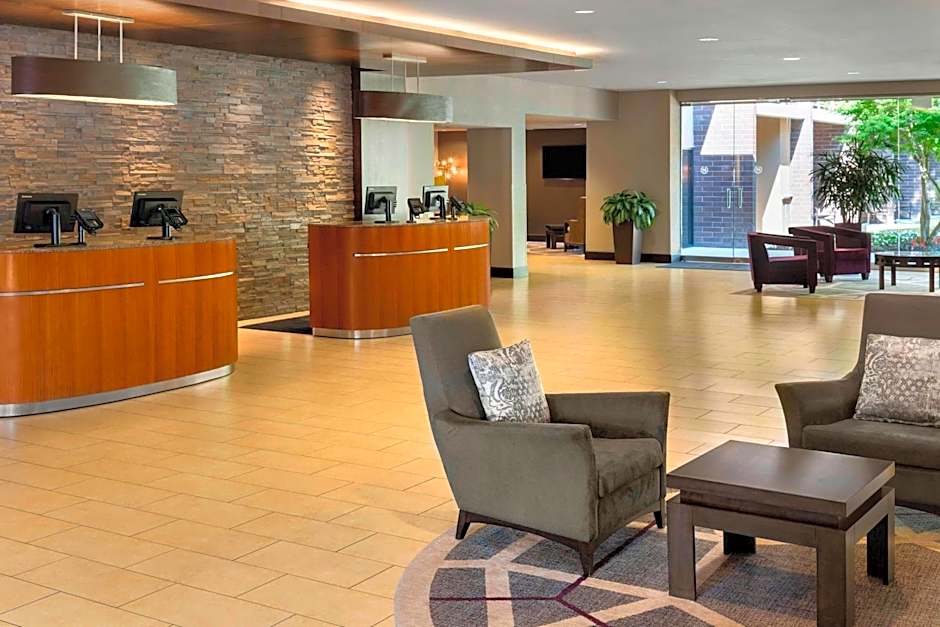 Sheraton Vancouver Airport Hotel