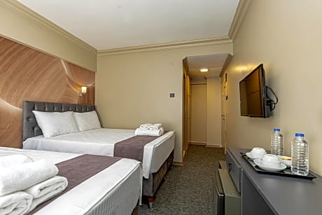 Economy Quadruple Room