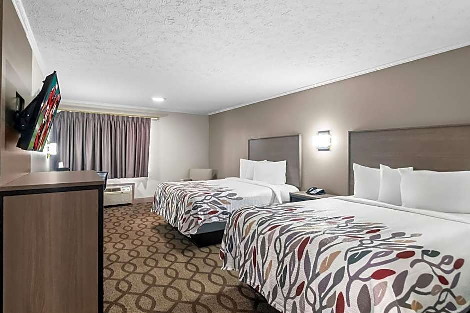 Red Roof Inn & Suites Lexington - Hamburg