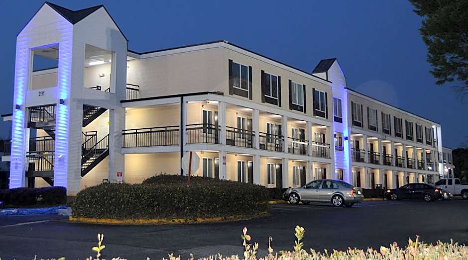 Days Inn by Wyndham Marietta-Atlanta-Delk Road