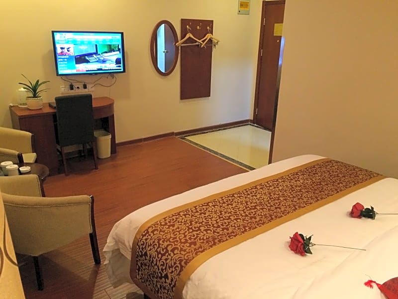 GreenTree Inn Jiangsu Suqian Yiwu Business Center Fukang Avenue Express Hotel
