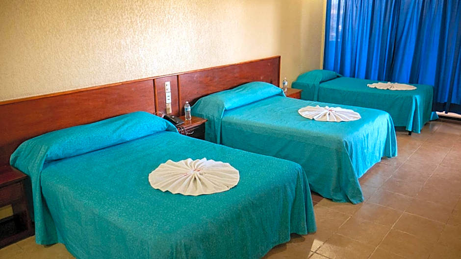 Hotel Plaza Mazari