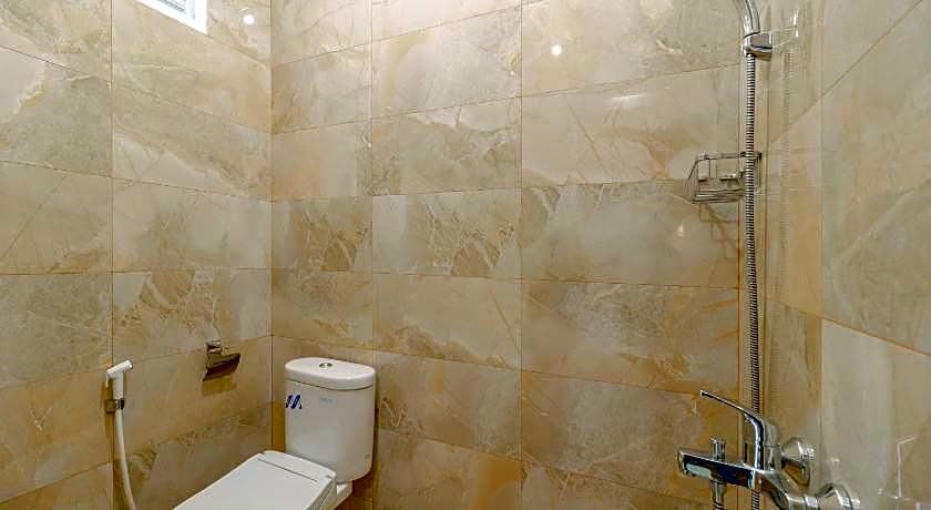 RedDoorz near Taman Makam Pahlawan Cikutra