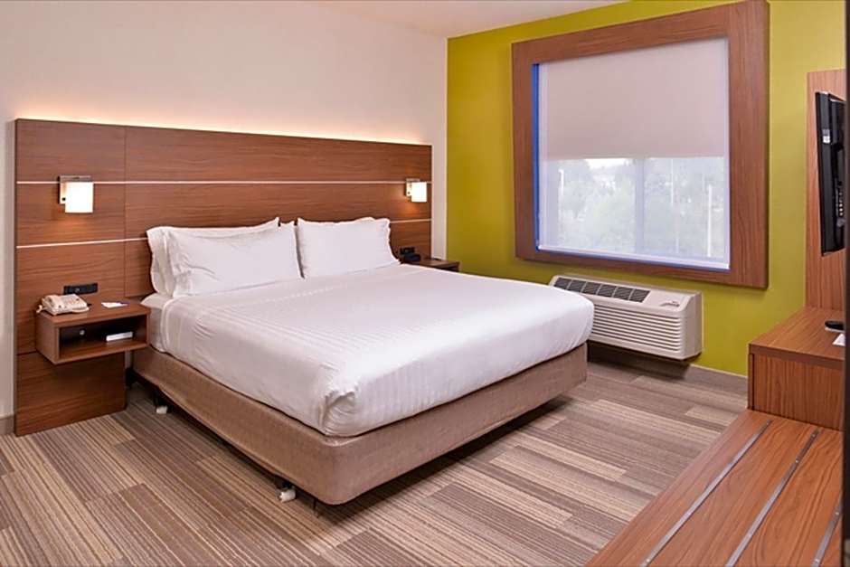 Holiday Inn Express & Suites Albany by IHG