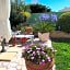 Villa C3 Arthur Rimbaub chambre d¿hôte piscine proche mer plage 600m