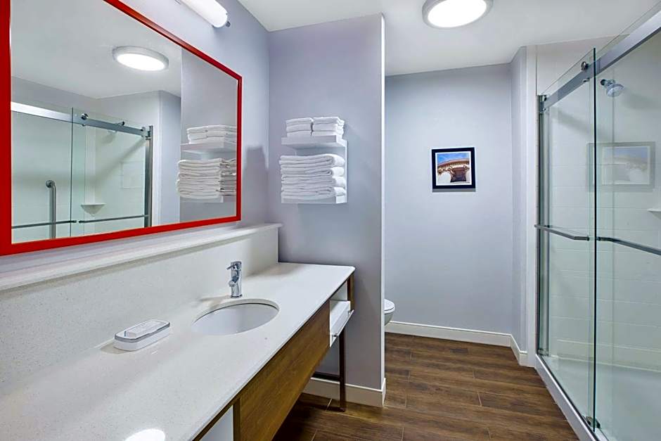 Hampton Inn By Hilton & Suites Oakwood Village-Cleveland