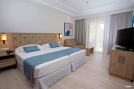 Double Room with partial sea view