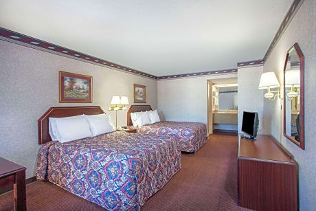 1 King Bed Mobility Accessible Room Non-Smoking