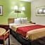 Econo Lodge University