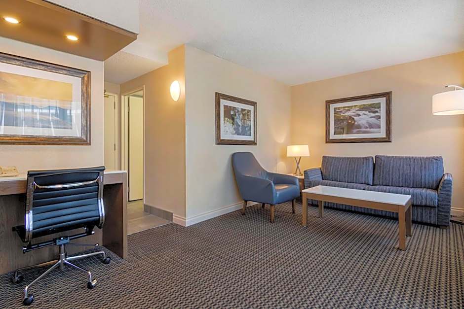 Best Western Premier Chateau Granville Hotel & Suites & Conference Centre