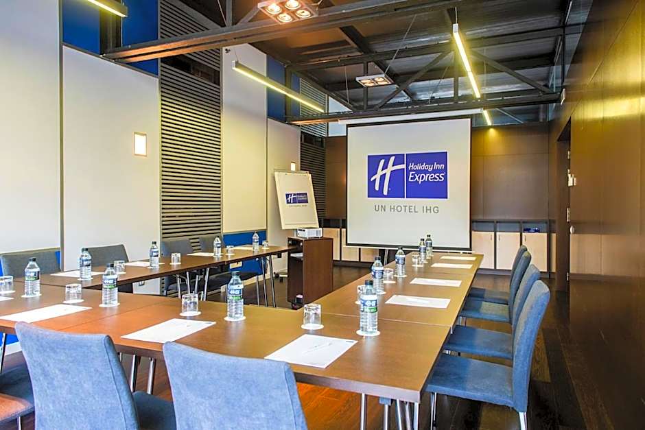 Holiday Inn Express Barcelona City 22@ By IHG