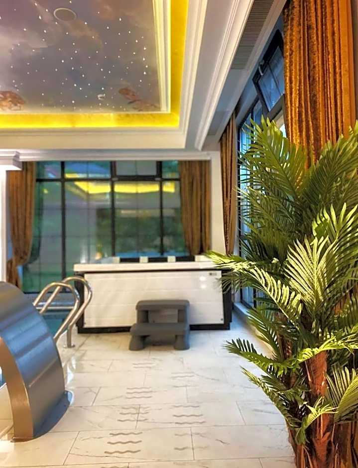 Hotel NOBLESSE Boutique&Spa