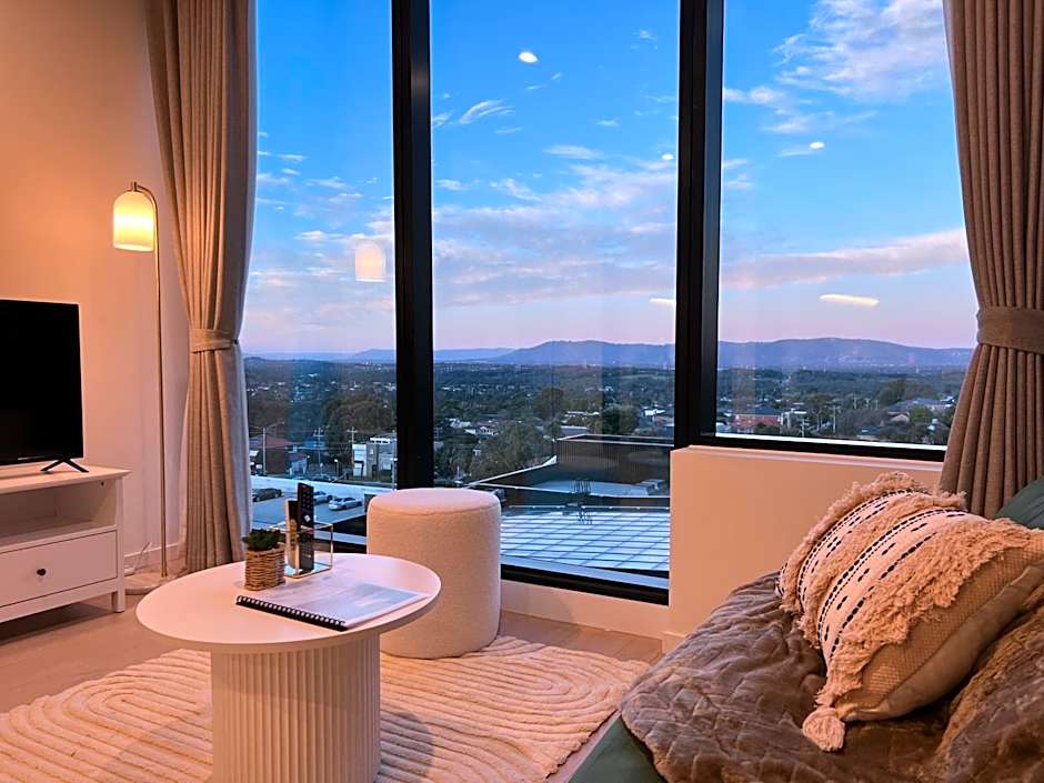 SkyGarden Luxury Condo at The Glen by Live Local