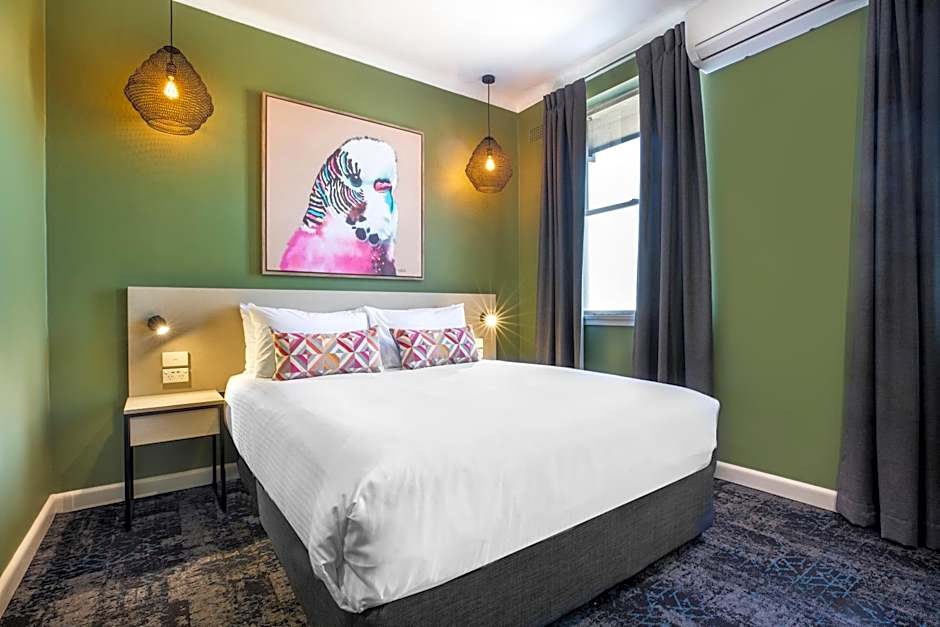 Photo 1 of 25 of Studio 1 Queen Bed