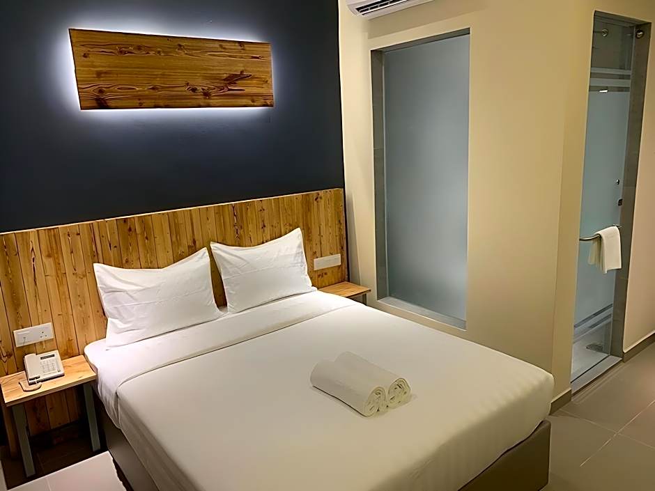 TLJ HOTEL