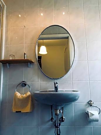 Small Single Room