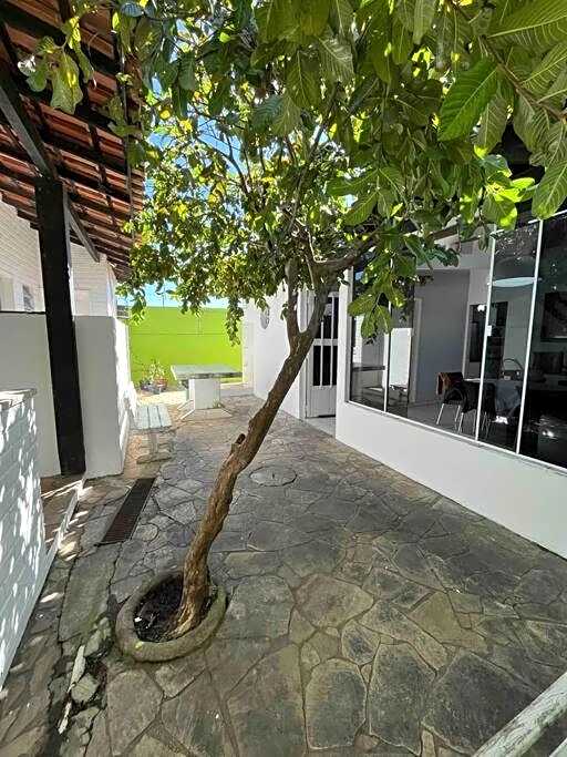 Casa espaçosa com piscina!