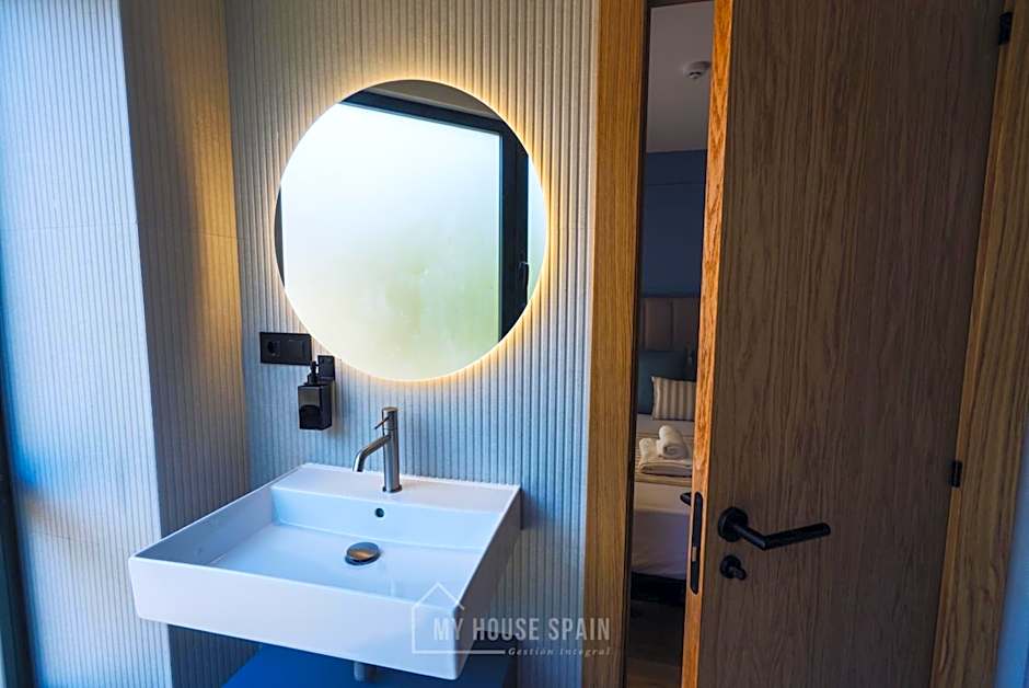 Hotel Central by MyHouseSpain