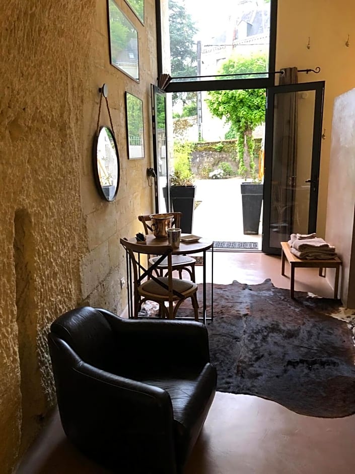 Chambre Troglodyte – Rochecorbon, TN