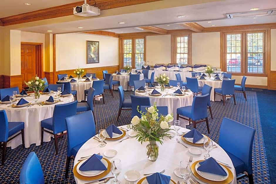 Historic Boone Tavern